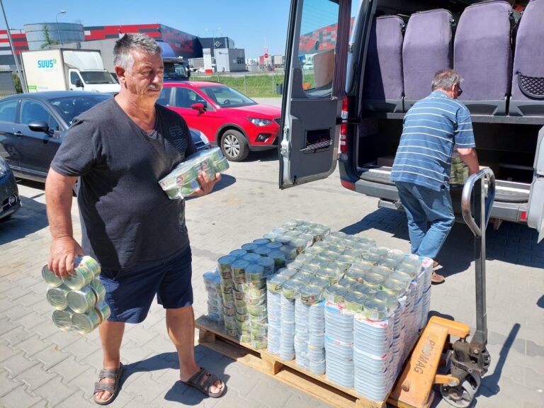 Zbiórka konserw do&nbsp;transportu humanitarnego na&nbsp;Ukrainę