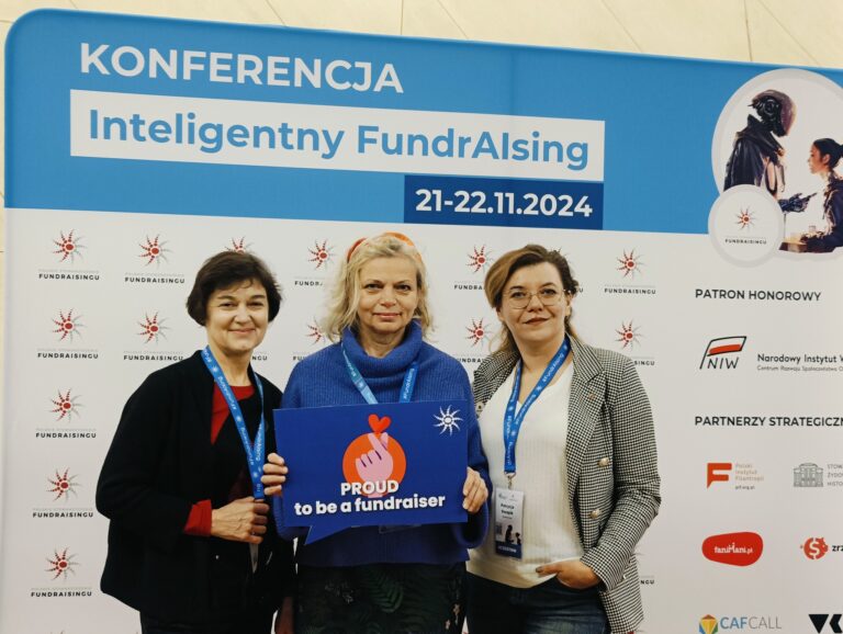 Inteligentny FundrAIsing z&nbsp;AI